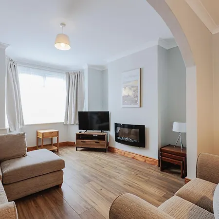 The Broadway Lägenhet *